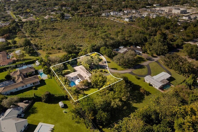 Foto del edificio - 7290 SW 77th Terrace