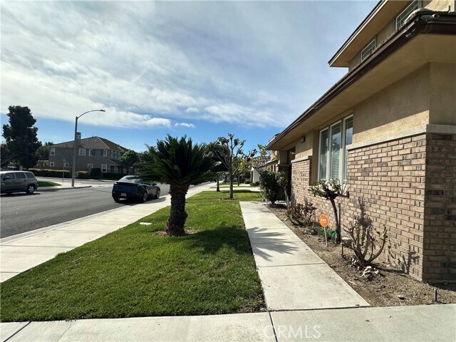 Foto del edificio - 14532 Meadow Brook