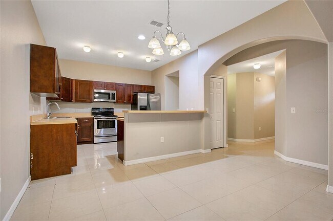 Foto del edificio - 225 E Pine Ave