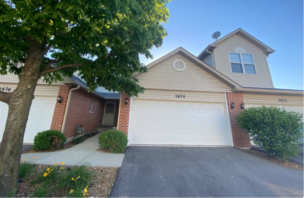 1674 Windward Ave, Naperville, IL 60563 Townhome Rentals in