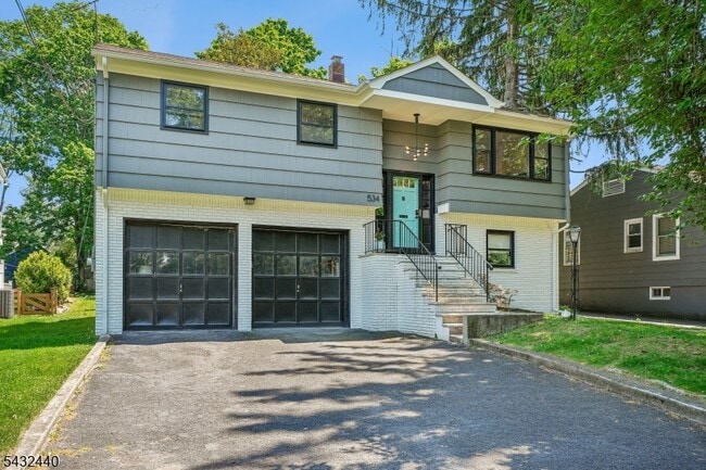 Building Photo - 534 Prospect St