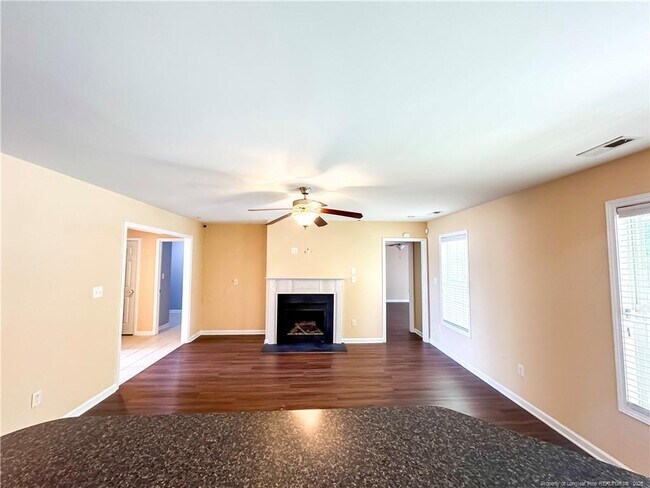 Foto del edificio - 865 Fairfield Cir