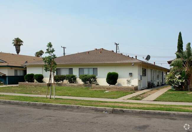 Foto del edificio - 1026 N Shattuck Pl