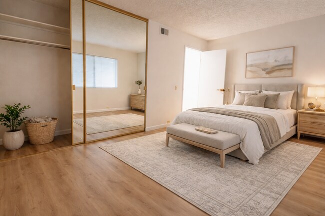 Foto del edificio - 796 Woodside Ln E