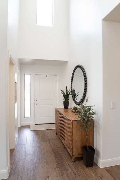 Building Photo - 1092 N Paseos St