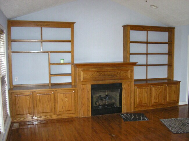 Foto del edificio - 148 Winding Creek Rd