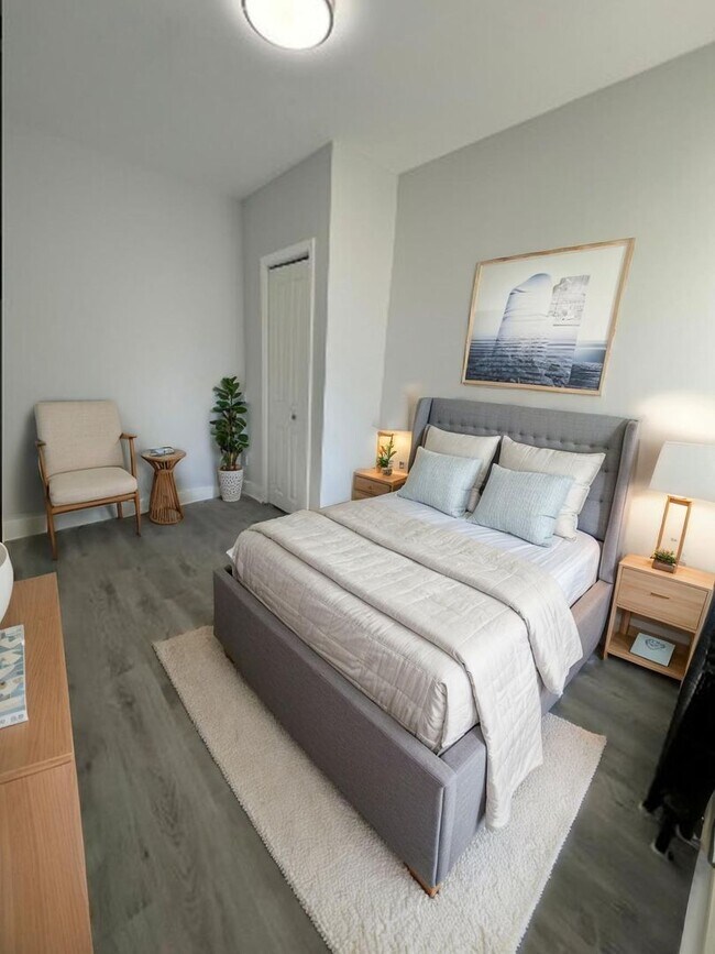 Building Photo - Beautifully Remodeled 3BR/1Bath House! Section 8 ONLY!