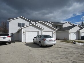 Building Photo - 3965 W Laurel Ave