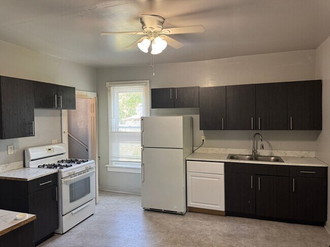 Building Photo - 2564 N 15th St
