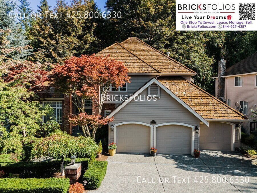 Foto principal - Elegant Lakeside Living Awaits in Issaquah...