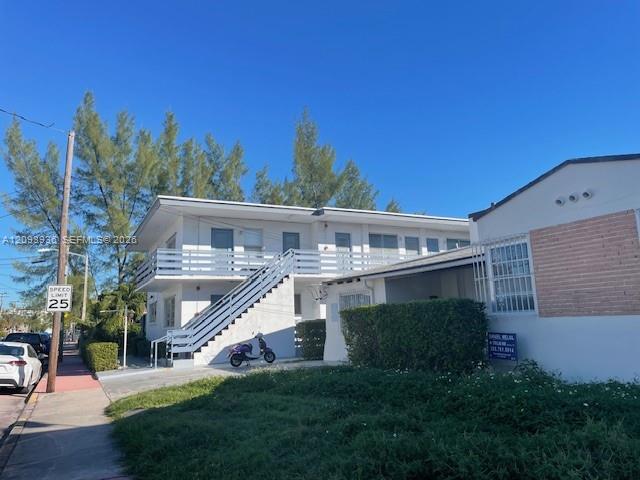 Foto del edificio - 7725 Carlyle Ave