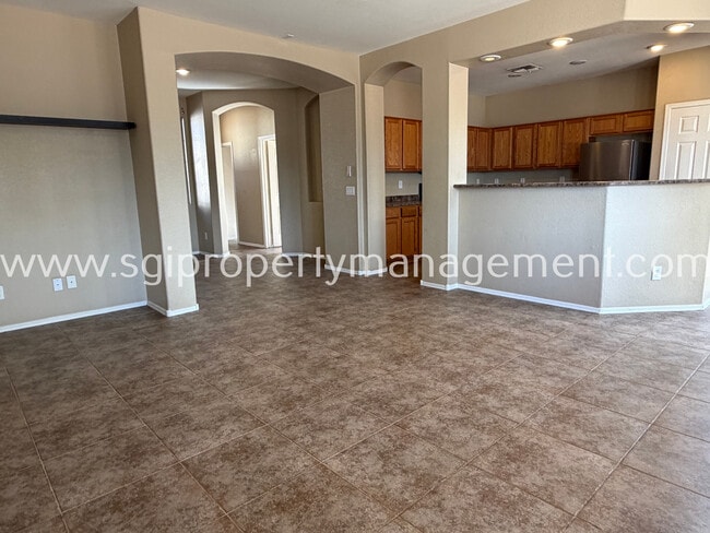 Building Photo - 1541 W St Kateri Dr