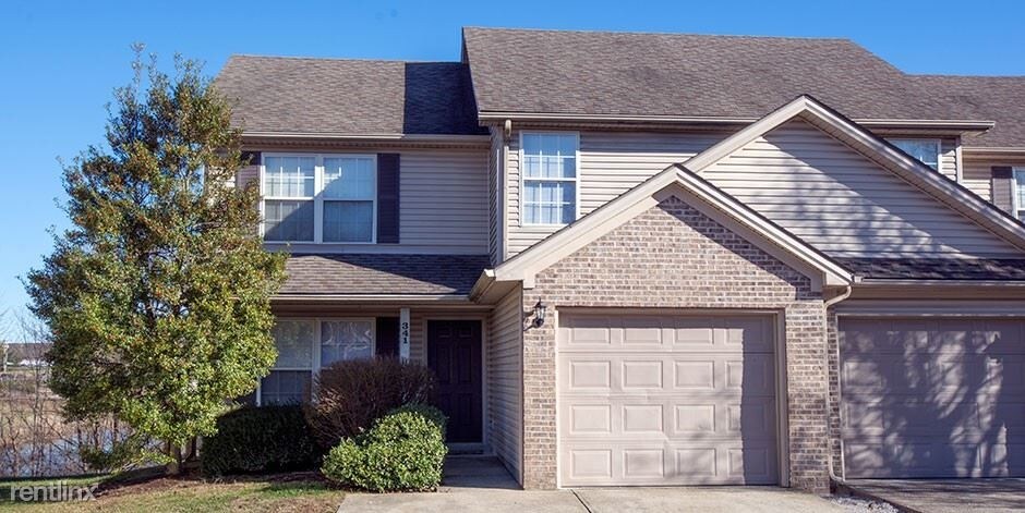 Foto principal - 300 Pinewood Ct