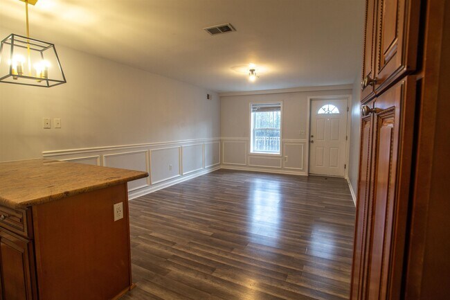 Foto del edificio - 171 Clifford St