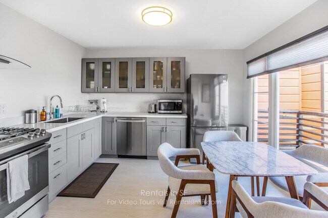 Foto del edificio - 891 Corbett Ave