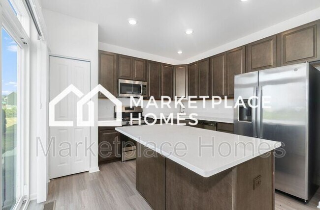 Building Photo - 15038 Quincy Cir