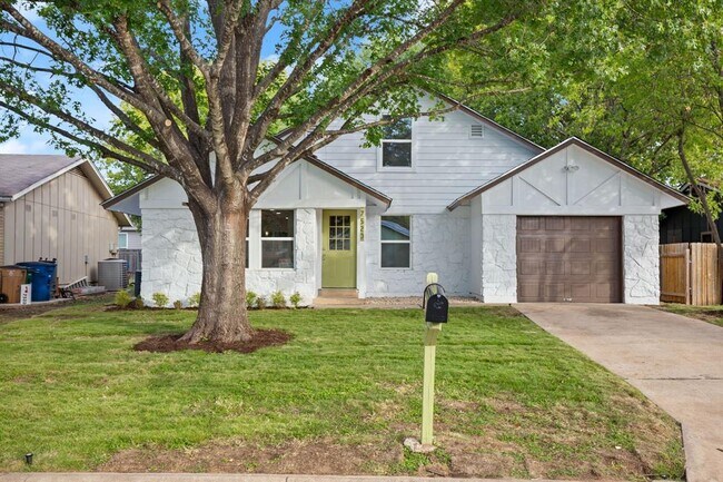 Building Photo - 7520 Uray Dr