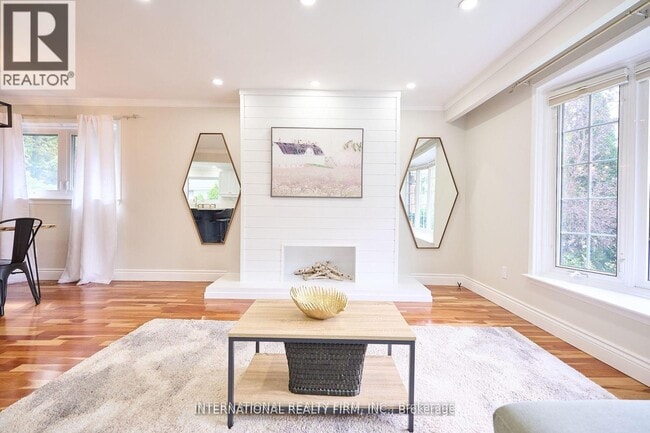 Photo du bâtiment - 2292 Devon Rd