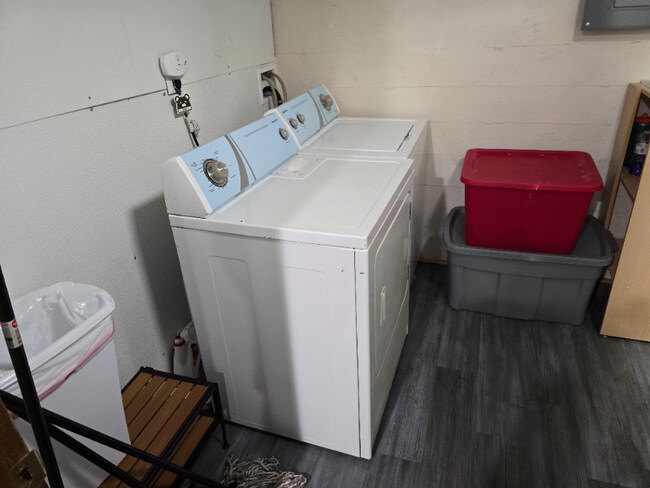 Building Photo - 431 SW 156th St