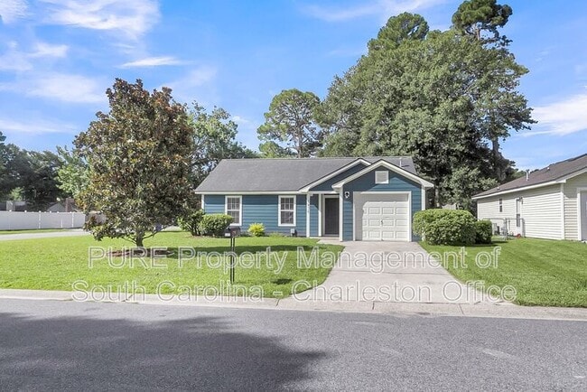 Building Photo - 9870 Levenshall Dr