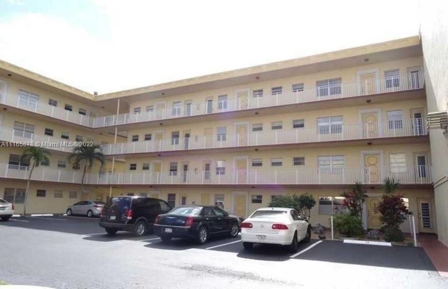 Building Photo - 3940 NW 42nd Ave