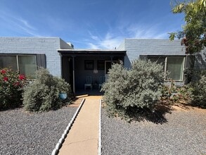 Building Photo - 9502 N 2nd Pl