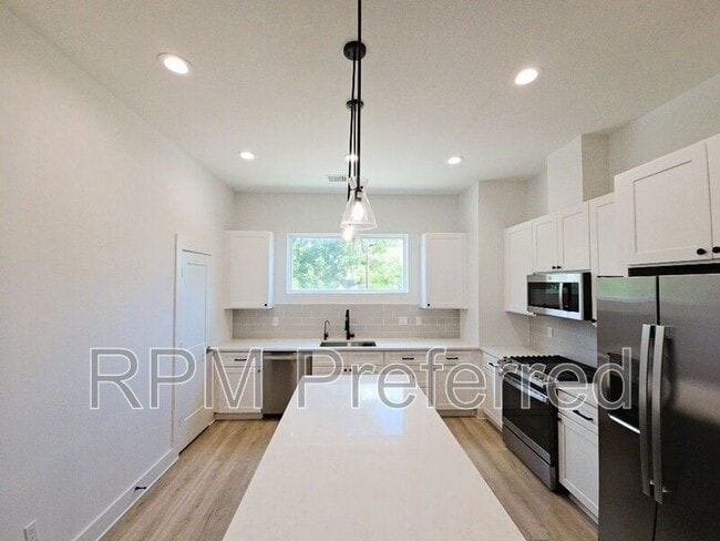 Foto del edificio - 2852 Cline St