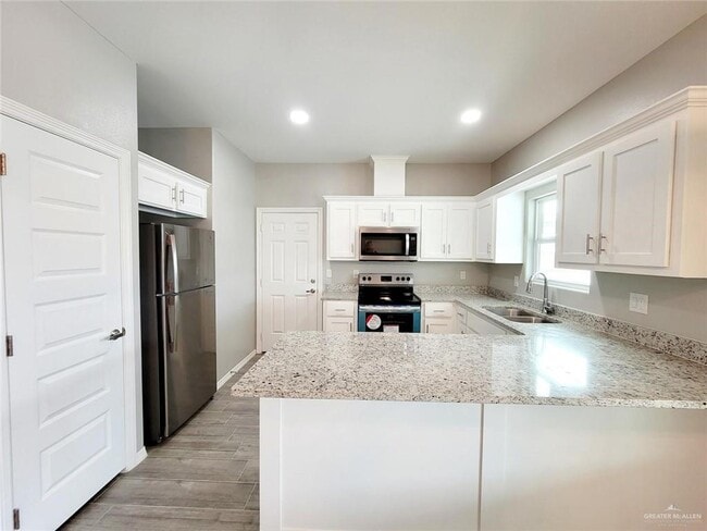 Building Photo - 14 14th St