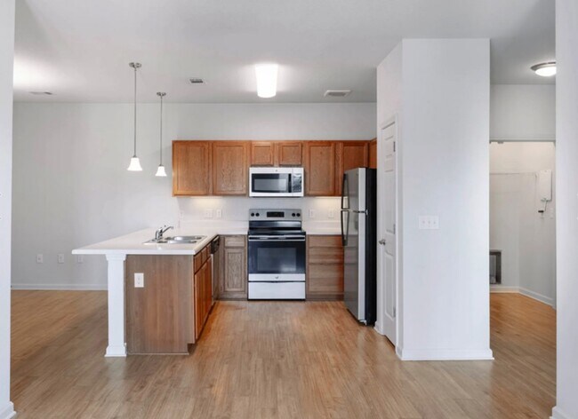 Foto del edificio - 1053 St James Ave