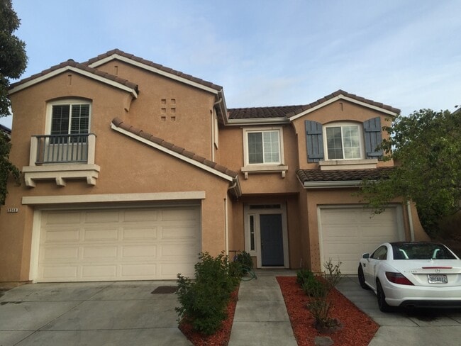 Building Photo - 2340 Pacifica Ct