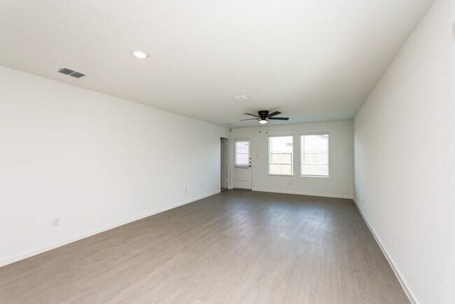 Foto del edificio - 1235 Maple St