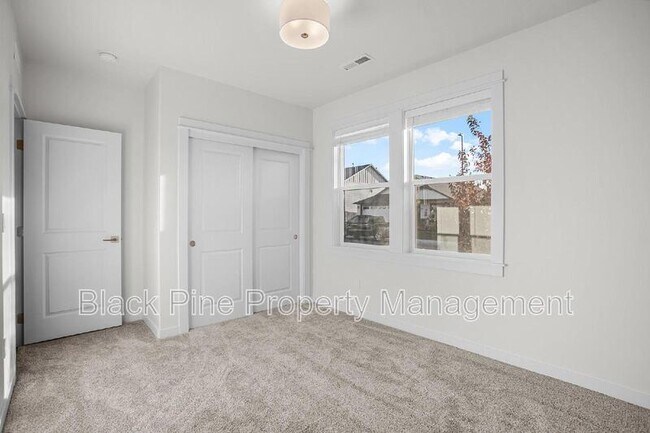 Foto del edificio - 7536 W Havana Dr