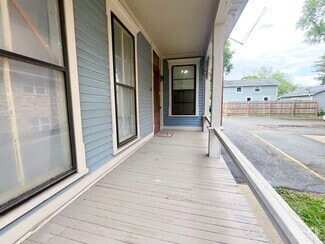 Building Photo - 637 McHenry Ave