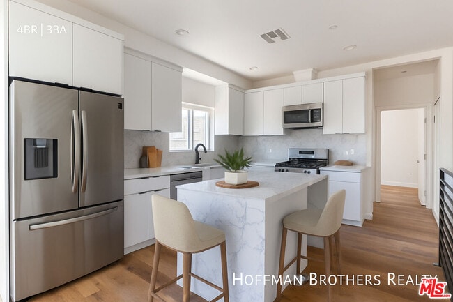 Foto del edificio - 4507 W 18th St