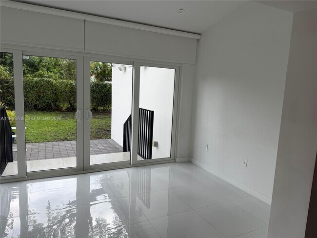 Foto del edificio - 3311 Monegro St