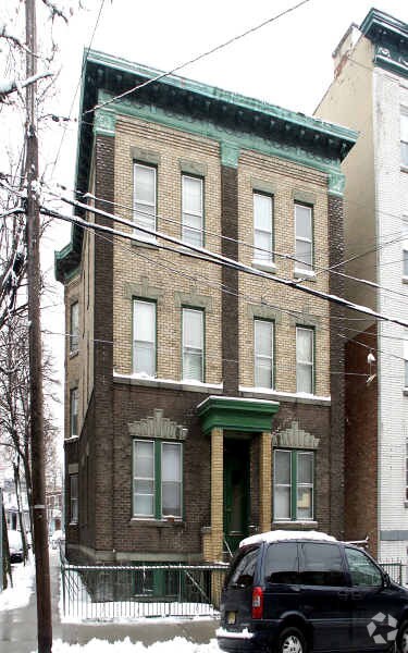 Building Photo - 135 Booraem Ave