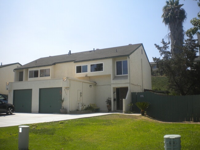 Building Photo - 8729 Ildica St