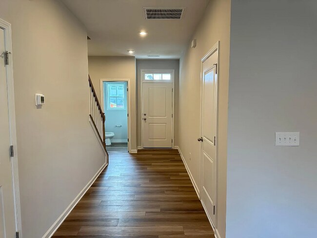 Foto del edificio - 3413 Oak Pass Dr