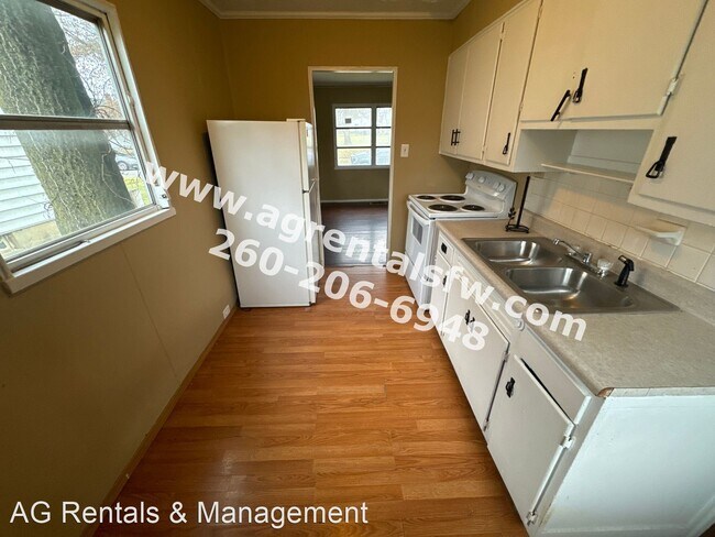 Building Photo - 2 br, 1 bath House - 3614 Avondale Dr
