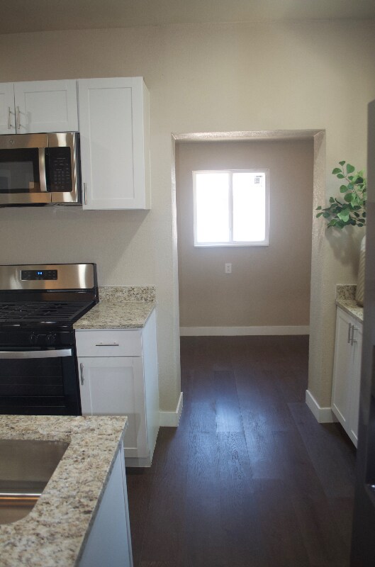 Foto del edificio - 3825 Trowbridge Dr