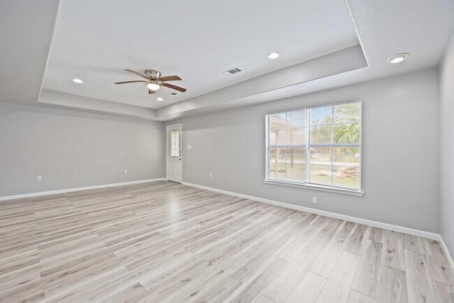 Foto del edificio - 1728 Connorvale Rd