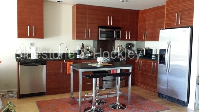 Foto del edificio - 1830 NW Riverscape St