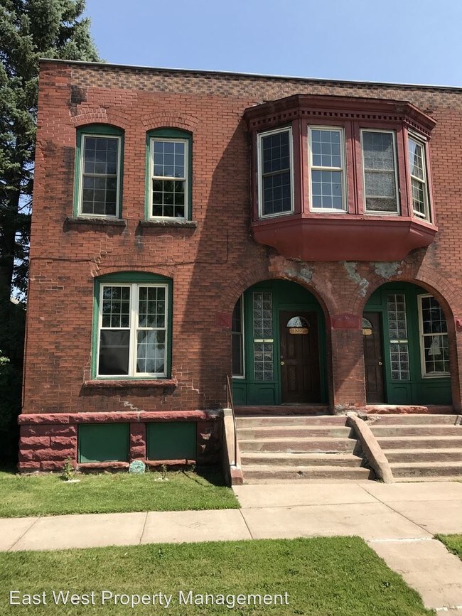 Building Photo - 1222-1230 Hughitt Ave