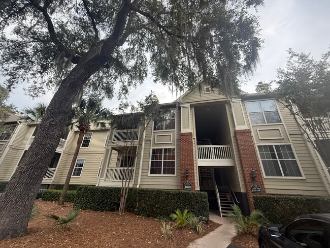 Foto del edificio - 1600 Long Grove Dr