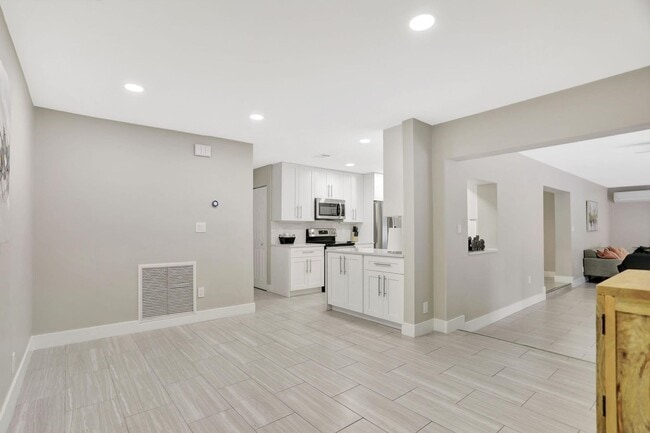 Foto del edificio - 1035 NW 5th Ave