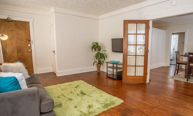 Foto del edificio - 2817 N 60th St