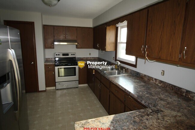 Building Photo - 2915 S Gladys Ave