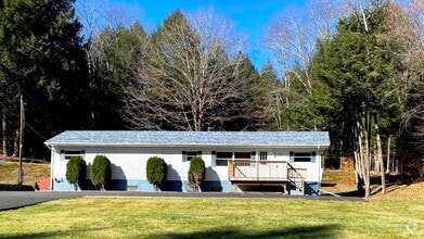 Building Photo - 141 Gale Rd