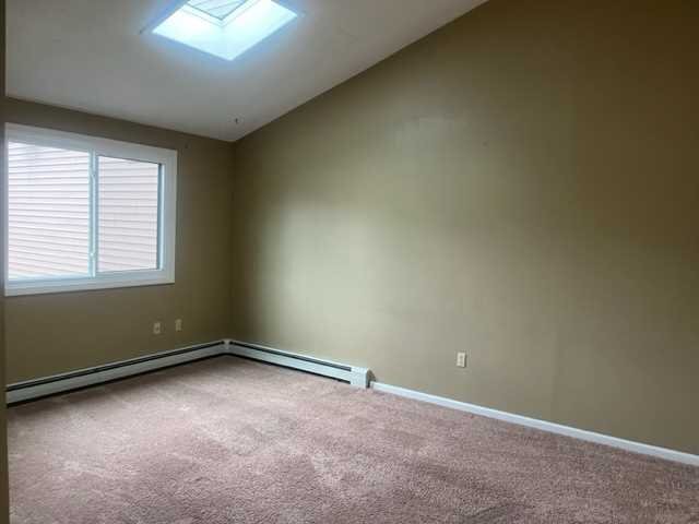 Foto del edificio - 24 Walnut Ct