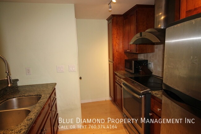 Building Photo - 8268 Gilman Dr